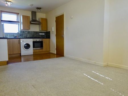 GERALD ROAD, CHARMINSTER (P07465) - Photo 5