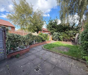 2 bedroom end of terrace house to rent - Photo 5