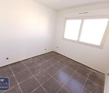 Location Appartement 4 pièces 71m² PERPIGNAN 66000 - Photo 3