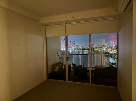 South Brisbane - Photo 2