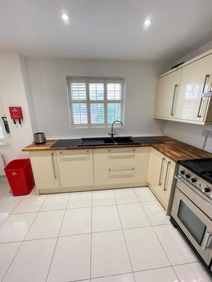 Rodyard Way Room 3 - Photo 1