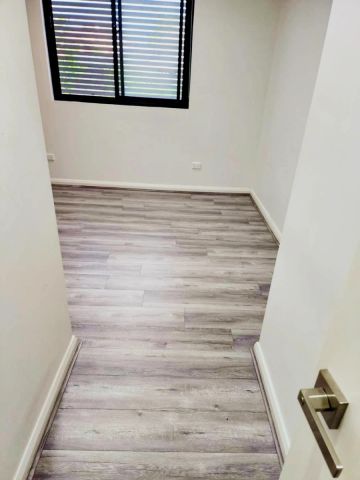 2 bed 2 bath 1C - Photo 2