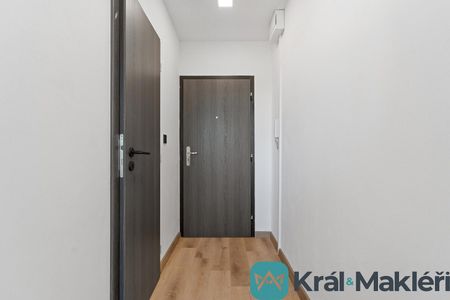 Pronájem bytu 1+1 33 m² - Фото 2