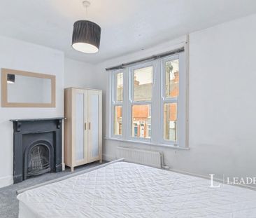 3 bedroom terraced house to rent - Photo 6