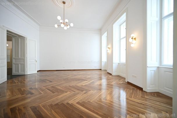 Erstbezug: repräsentative Altbauwohnung mit Balkon - nahe Stadtpark - Photo 1