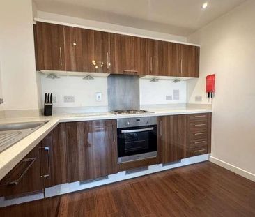 Woking, Surrey, GU22 - Photo 5