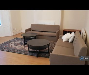 4 bedroom maisonette to rent - Photo 1