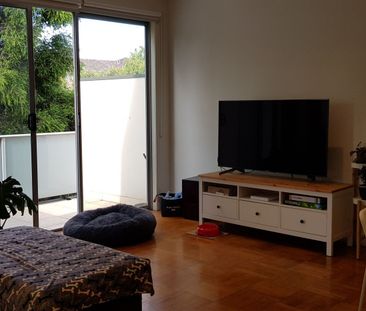 7/293-295 Hawthorn Road, Caulfield, VIC 3162 - Photo 2