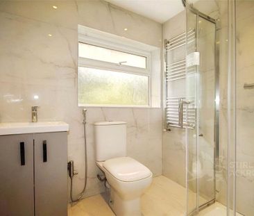 1 bedroom in a house share to rent - Photo 6