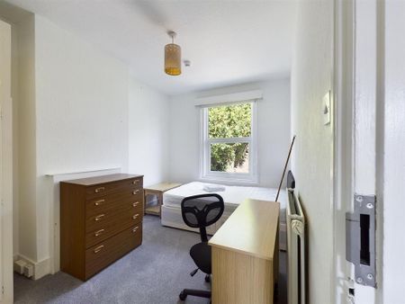 3 bedroom terraced house to rent - Photo 2