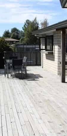 Modern Lynmore Home - Photo 1