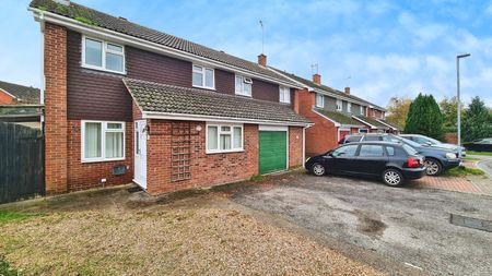 Godstow Close, RG5 - Photo 3