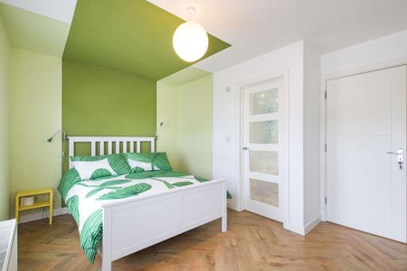 3 bedroom end of terrace house to rent - Photo 4