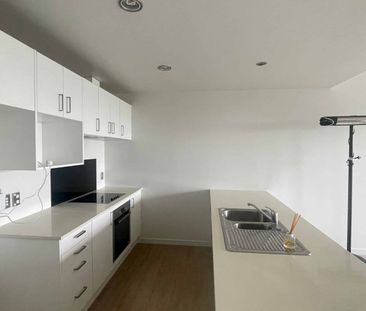 MODERN & STYLISH - Photo 5