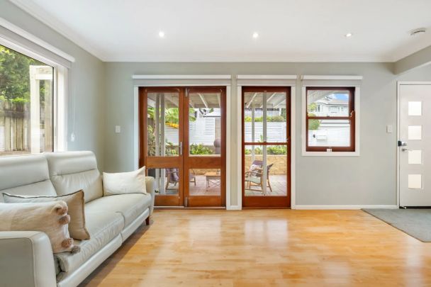 Two Bedroom Townhome in Boutique Block Near Wilston Village - Photo 1