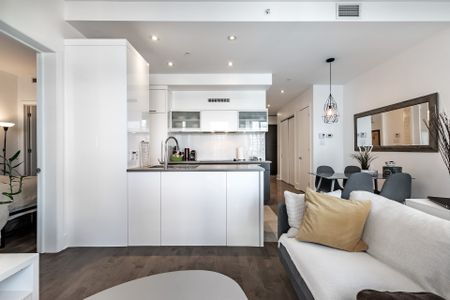 901 Rue de la Commune E., Montréal (Ville-Marie), QC H2L - Photo 4