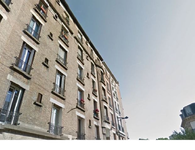 RUE ESTIENNE D'ORVES - Studio - 23 m² - Photo 1