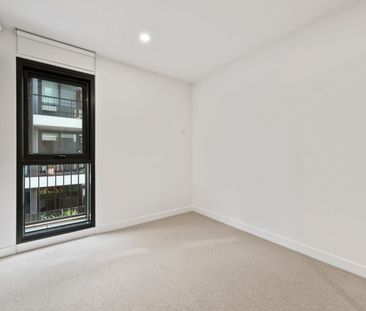 1 BED, 1 BATH,, 1 BALCONY, 1 CAR, 1 STORAGE - FRIDGE INCLUDED - Photo 2