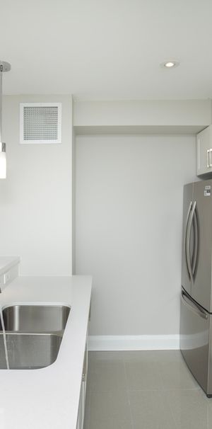 Benson Apartments - Photo 2