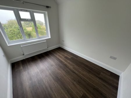 3 Bedroom House - Photo 4