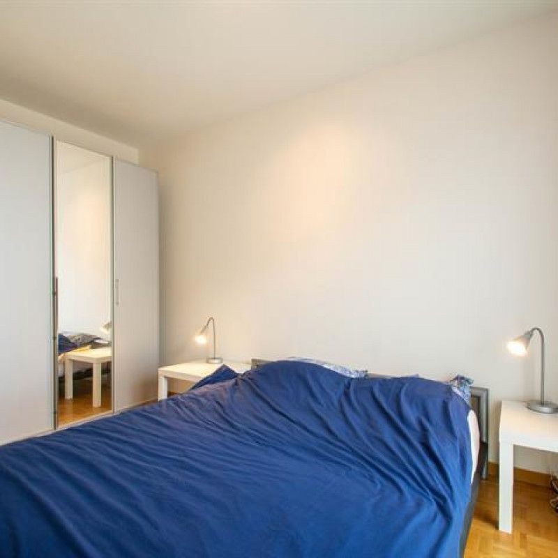 Dans un quartier calme et verdoyant de Stockel, appartement 2 chambres meublé - Photo 1