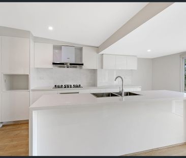 3 Bedroom family home in great location - Photo 3