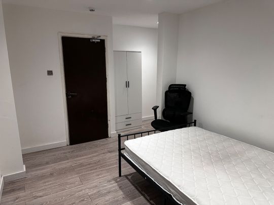 Room in a Shared House, Cromwell Road, N10 - Photo 1