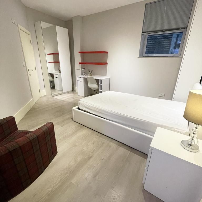 Studio to rent - Photo 1