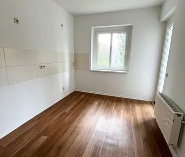 Schöner Wohnen in dieser ansprechenden 2-Zimmer-Wohnung mit Balkon! - Photo 1