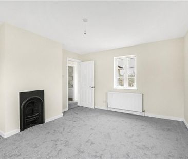 4 bedroom detached house to rent - Photo 4