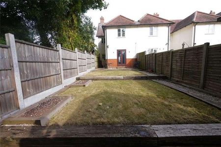 St Helens Mews, Ongar, Essex, CM5 - Photo 3