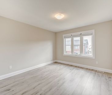 For Lease - 715 Thomas Slee Drive, Kitchener, Ontario - Photo 4