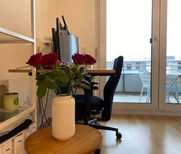 Helle 1-Zimmer-Wohnung mit Balkon, EBK und TG-Stellplatz - Photo 6