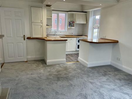 1 bedroom apartment to rent - Photo 2