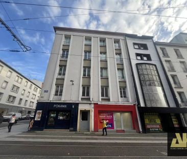 HYPER CENTRE LIBERTE - APPARTEMENT T5 DE 91,92m2 - Photo 6