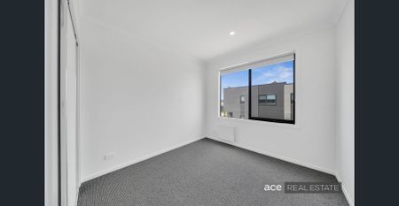 A FRESH START IN MODERN STYLE - Photo 5