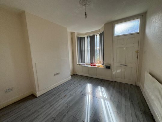 3 bedroom House To Let - Photo 1