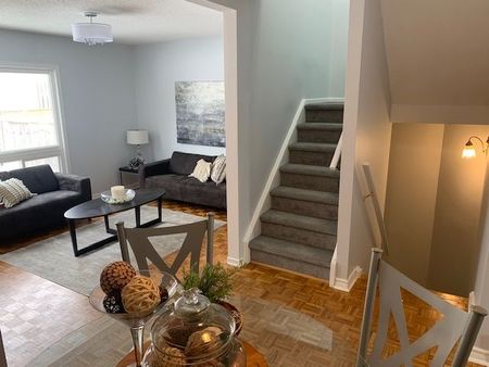 For Lease - 14 LARKSHIRE Lane Unit# E, Barrhaven, Ontario - Photo 4