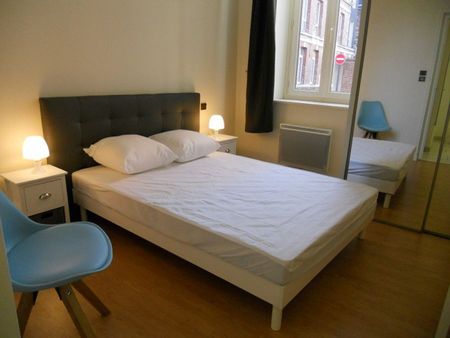 SPACIEUX T3 ENTIEREMENT meublé et équipé en HYPER CENTRE - Photo 3