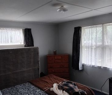 Comfortable 3BR Home in Edmund Road, Rotorua - Photo 3