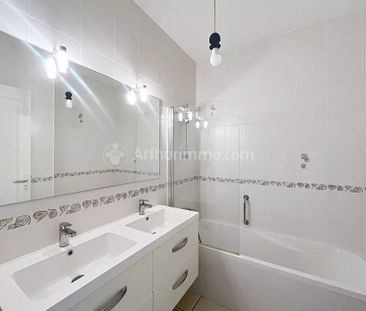 Location Appartement 3 pièces 92m² CHAMALIERES 63400 - Photo 4