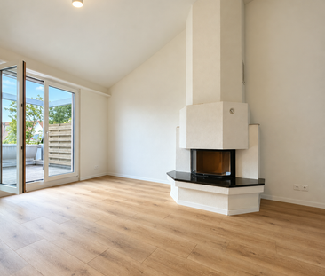 Helle 4.5-Zimmer-Wohnung mit Cheminée & bis zu 4 m hohen Decken - Photo 1