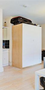 Studio Apartment, 1 bath, 1 reception Studio - Photo 4