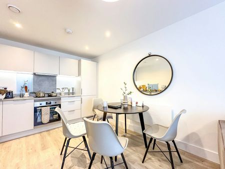 Flat to rent on - Photo 5