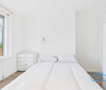 RM2 Woodstock Court | Lee | London | SE12 9HT - Photo 2