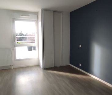 Location Appartement 4 pièces 82m² - Photo 2