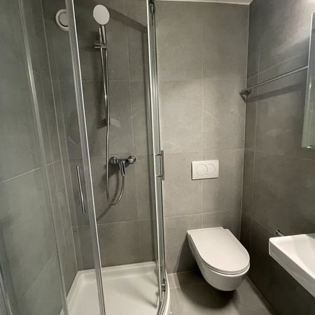 Studio au 2ème étage - disponible de suite - Foto 4