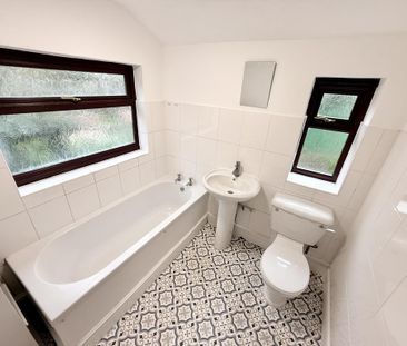 3 bedroom terraced house to rent - Photo 6