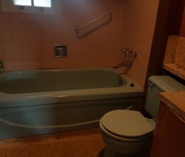 1241 KING ST 2 BEDROOM - Photo 2