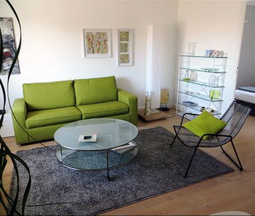 AVIGNON INTRA MUROS: Terrasse avec vue unique sur le Palais des Pap... - Photo 4